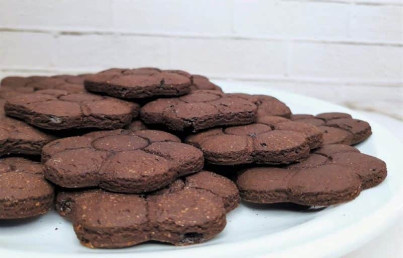 Galletas De Chocolate, Algarroba Y Harina Integral