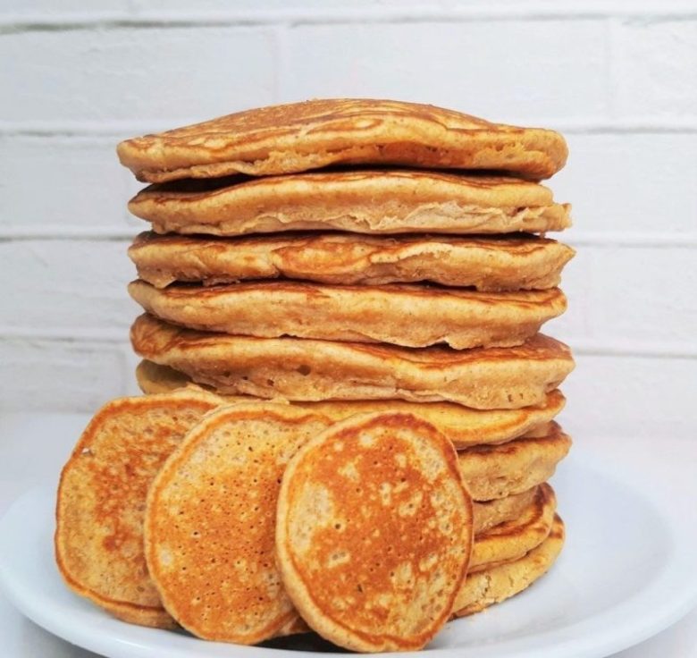 Apple Whole Wheat Pancakes - Integralisimo
